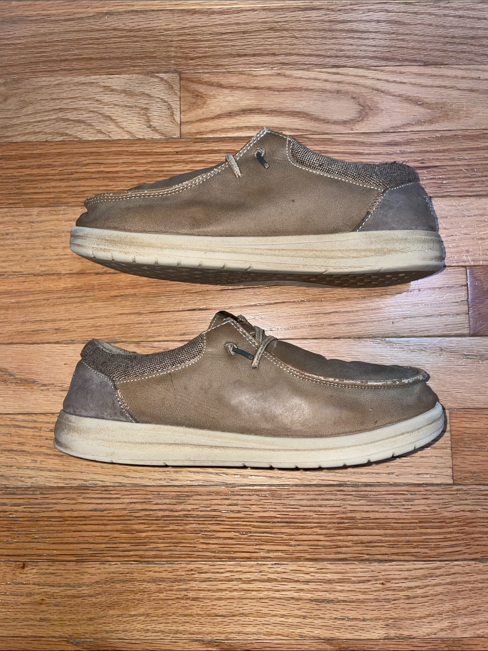 Hey Dude youth Slip-On Loafers